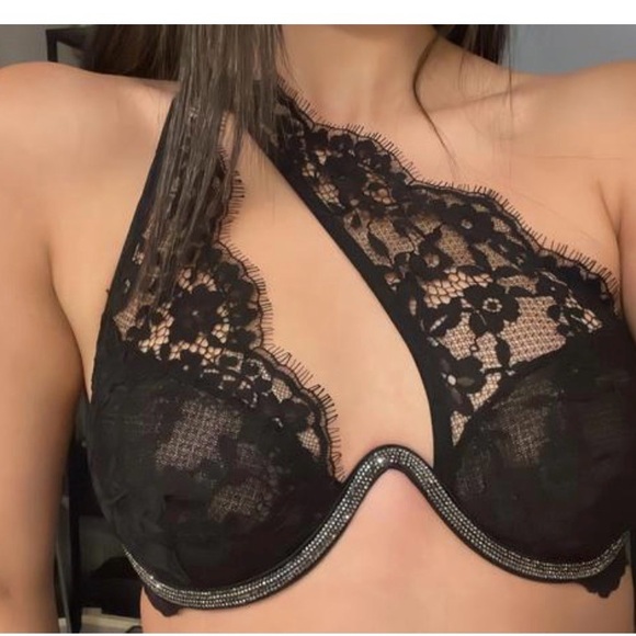 Elegant Black Lace Halter Bra Victoria - Picture 8 of 10